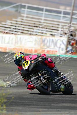 media/Jun-04-2022-WERA (Sat) [[b852bbbd55]]/Practice Races/5-750cc and up novices/